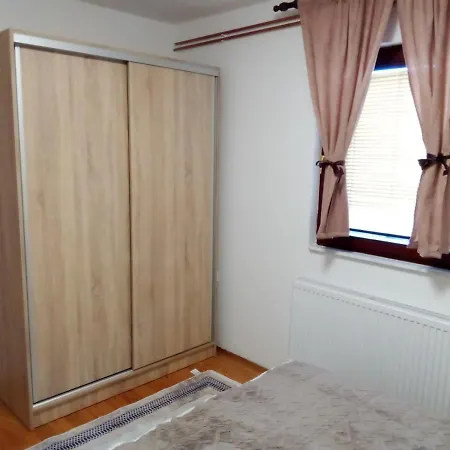 Apartman Goga Pale Exterior photo